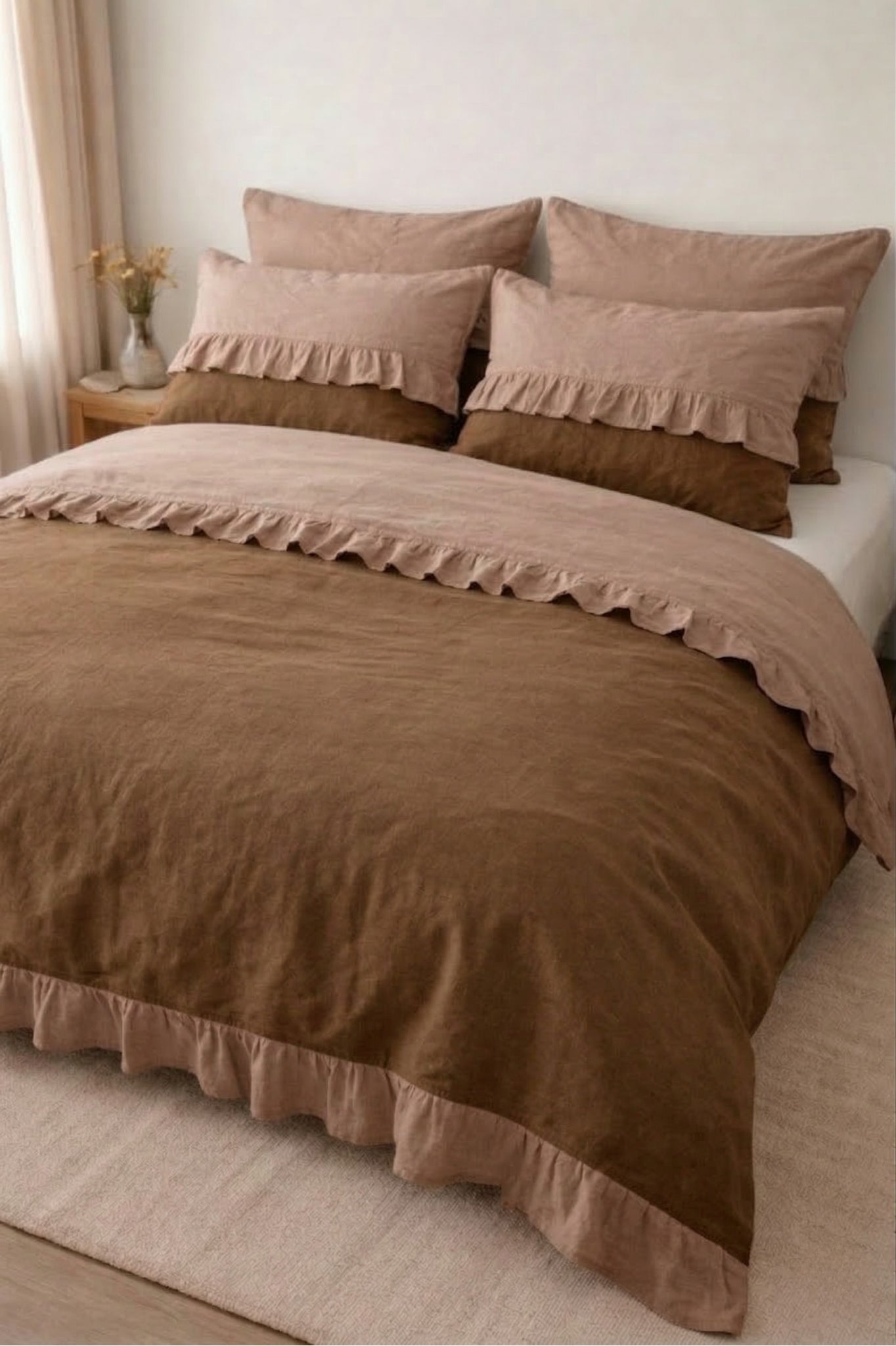Linen Pillowcase with Ruffle Trim