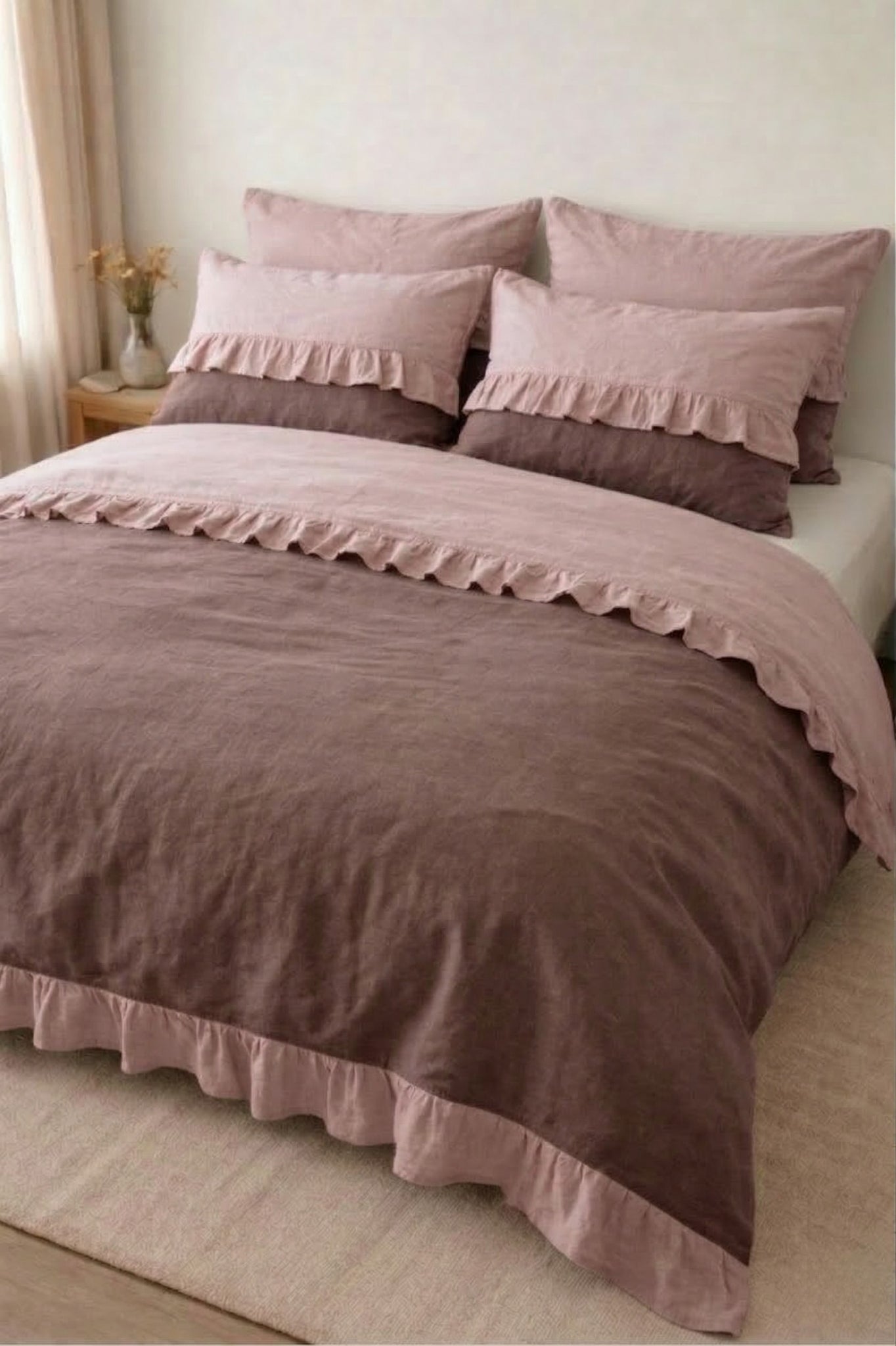 Linen Pillowcase with Ruffle Trim