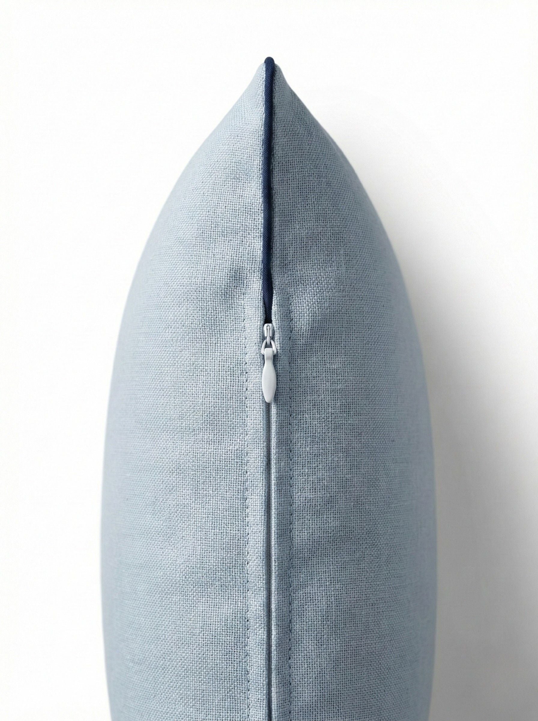 Linen Pillowcase with Contrast Piping