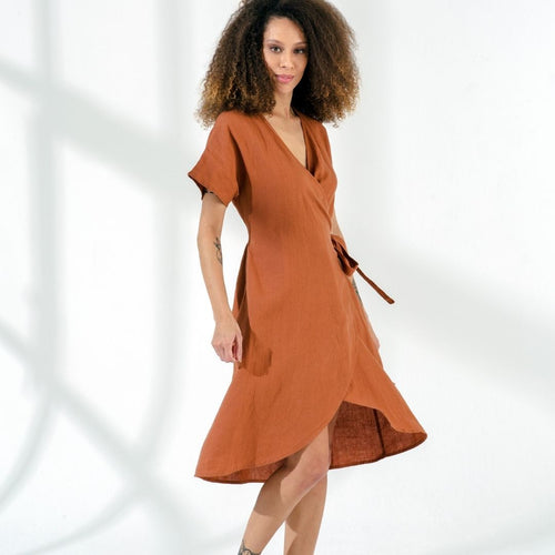 linen dress with pockets Basic - Green A dress with plenty of pockets in soft garment Wrap Linen Dress with Pockets